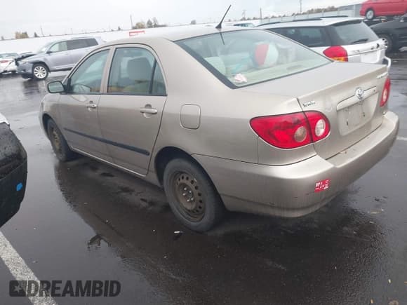 ✅ 2006 Toyota Corolla CE • VIN: 1NXBR32E06Z603066 • Lot: 43611011. Listed on IAAI with 195,645 mi. Free auction sales archive from the USA and detailed vehicle history report at DreamBid. Image 3.