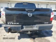✅ 2017 Nissan Titan S • VIN: 1N6AA1EJ7HN534858 • Lot: 85089095. Wystawiony na Copart z przebiegiem Nie podano. Bezpłatny archiwum sprzedaży aukcyjnych z USA i szczegółowy raport historii pojazdu na DreamBid. Zdjęcie 6.