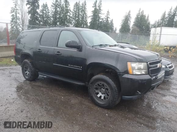 ✅ 2008 Chevrolet Suburban LTZ • VIN: 3GNFC16008G134309 • Lot: 43884502. Listed on IAAI with 240,434 mi. Free auction sales archive from the USA and detailed vehicle history report at DreamBid. Image 1.