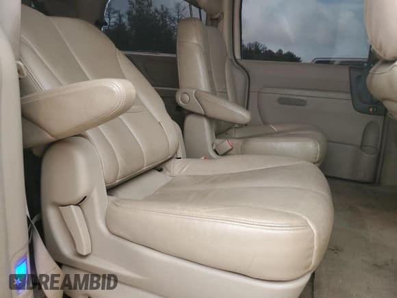 ✅ 2006 Kia Sedona LX • VIN: KNDMB233566031182 • Lot: 69612145. Listed on Copart with 163,729 mi. Free auction sales archive from the USA and detailed vehicle history report at DreamBid. Image 11.