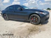 ✅ 2021 Alfa Romeo Giulia Ti Sport • VIN: ZARFAMBN6M7644810 • Lot: 60537005. Wystawiony na Copart z przebiegiem 39 338 mil. Bezpłatny archiwum sprzedaży aukcyjnych z USA i szczegółowy raport historii pojazdu na DreamBid. Zdjęcie 4.