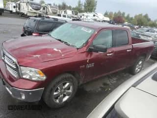 2018 Ram 1500 Big Horn z VIN 1C6RR7TT4JS302822, wystawiony jako Copart lot #85553985 z przebiegiem 91 471 mil mil oraz Szkoda całkowita • Salvage title. Historia ofert i sprzedaży dostępna na DreamBid. Obrazek 1.
