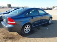 ✅ 2006 Volvo S40 2.4L • VIN: YV1MS382562175502 • Lot: 43861540. Listed on IAAI with 94,695 mi. Free auction sales archive from the USA and detailed vehicle history report at DreamBid. Image 4.