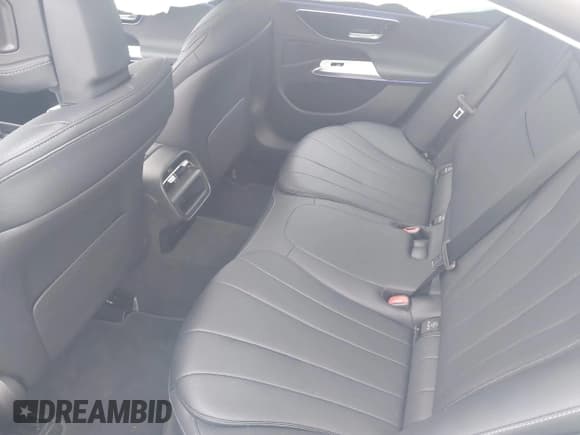 ✅ 2024 Mercedes-Benz E 350 • VIN: W1KLF4HB1RA039038 • Lot: 43434905. Wystawiony na IAAI z przebiegiem 5 345 mil. Bezpłatny archiwum sprzedaży aukcyjnych z USA i szczegółowy raport historii pojazdu na DreamBid. Zdjęcie 8.