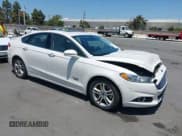 ✅ 2016 Ford Fusion Titanium • VIN: 3FA6P0SU1GR116118 • Lot: 42685489. Wystawiony na IAAI z przebiegiem 138 690 mil. Bezpłatny archiwum sprzedaży aukcyjnych z USA i szczegółowy raport historii pojazdu na DreamBid. Zdjęcie 1.