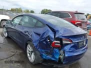 ✅ 2022 Tesla Model 3 • VIN: 5YJ3E1EA0NF370475 • Lot: 43404425. Wystawiony na IAAI z przebiegiem 79 046 mil. Bezpłatny archiwum sprzedaży aukcyjnych z USA i szczegółowy raport historii pojazdu na DreamBid. Zdjęcie 3.