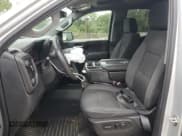 ✅ 2020 Chevrolet Silverado 1500 LT • VIN: 1GCRWCED5LZ332017 • Lot: 71360834. Wystawiony na Copart z przebiegiem 21 652 mil. Bezpłatny archiwum sprzedaży aukcyjnych z USA i szczegółowy raport historii pojazdu na DreamBid. Zdjęcie 7.