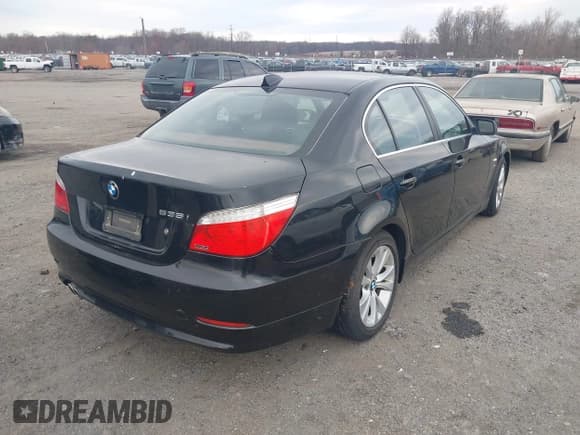 ✅ 2009 BMW 5 Series 535i xDrive • VIN: WBANV935X9C133697 • Lot: 41887774. Listed on IAAI with 206,580 mi. Free auction sales archive from the USA and detailed vehicle history report at DreamBid. Image 4.