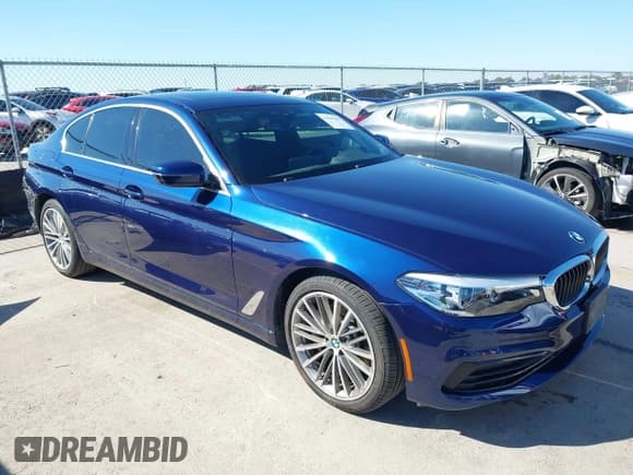 ✅ 2020 BMW 5 Series 530i • VIN: WBAJR3C04LWW77364 • Lot: 43645497. Listed on IAAI with 45,647 mi. Free auction sales archive from the USA and detailed vehicle history report at DreamBid. Image 1.