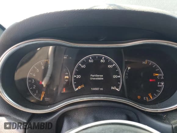 ✅ 2017 Jeep Grand Cherokee Limited • VIN: 1C4RJEBG5HC708072 • Lot: 86471125. Wystawiony na Copart z przebiegiem 144 507 mil. Bezpłatny archiwum sprzedaży aukcyjnych z USA i szczegółowy raport historii pojazdu na DreamBid. Zdjęcie 9.