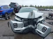 ✅ 2023 Mitsubishi Outlander ES • VIN: JA4ARUAU8PU002904 • Lot: 42190409. Wystawiony na IAAI z przebiegiem 25 242 mil. Bezpłatny archiwum sprzedaży aukcyjnych z USA i szczegółowy raport historii pojazdu na DreamBid. Zdjęcie 13.