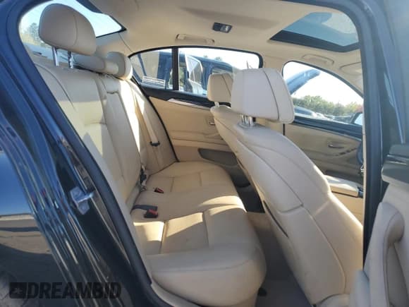 ✅ 2014 BMW 5 Series 550i xDrive • VIN: WBAKP9C59ED693440 • Lot: 82652705. Listed on Copart with 116,007 mi. Free auction sales archive from the USA and detailed vehicle history report at DreamBid. Image 10.