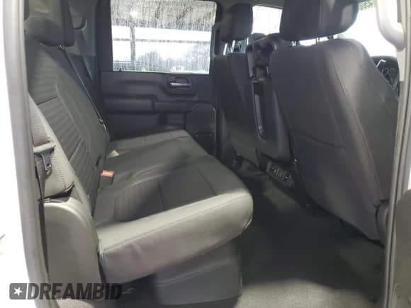 ✅ 2023 Chevrolet Silverado 2500HD • VIN: 2GC1YNE72P1731303 • Lot: 45006775. Wystawiony na Copart z przebiegiem 17 931 mil. Bezpłatny archiwum sprzedaży aukcyjnych z USA i szczegółowy raport historii pojazdu na DreamBid. Zdjęcie 11.