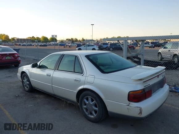 ✅ 2000 Cadillac Seville Luxury SLS • VIN: 1G6KS54Y8YU247385 • Lot: 42978147. Wystawiony na IAAI z przebiegiem Nie podano. Bezpłatny archiwum sprzedaży aukcyjnych z USA i szczegółowy raport historii pojazdu na DreamBid. Zdjęcie 3.