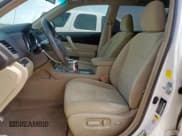 ✅ 2010 Toyota Highlander • VIN: 5TDZK3EH2AS018855 • Лот: 59035895. Опубликован ранее на Copart с пробегом 178 714 миль. Бесплатный доступ к архиву аукционных продаж из США и подробный отчёт об истории автомобиля на DreamBid. Изображение 7.