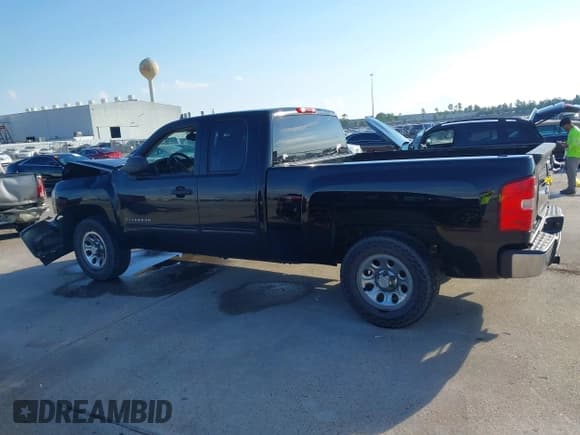✅ 2012 Chevrolet Silverado 1500 LS • VIN: 1GCRCREA7CZ302048 • Lot: 43437230. Wystawiony na IAAI z przebiegiem 206 561 mil. Bezpłatny archiwum sprzedaży aukcyjnych z USA i szczegółowy raport historii pojazdu na DreamBid. Zdjęcie 14.