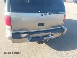 ✅ 2001 Chevrolet Blazer LT • VIN: 1GNDT13W012114656 • Lot: 41659020. Wystawiony na IAAI z przebiegiem 149 713 mil. Bezpłatny archiwum sprzedaży aukcyjnych z USA i szczegółowy raport historii pojazdu na DreamBid. Zdjęcie 6.