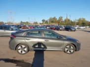 ✅ 2021 Hyundai Ioniq Limited • VIN: KMHC05LC7MU254282 • Lot: 43501749. Wystawiony na IAAI z przebiegiem 99 263 mil. Bezpłatny archiwum sprzedaży aukcyjnych z USA i szczegółowy raport historii pojazdu na DreamBid. Zdjęcie 13.