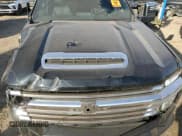 ✅ 2022 Chevrolet Silverado 2500HD High Country • VIN: 1GC4YREY8NF122025 • Lot: 92279435. Wystawiony na Copart z przebiegiem 17 312 mil. Bezpłatny archiwum sprzedaży aukcyjnych z USA i szczegółowy raport historii pojazdu na DreamBid. Zdjęcie 11.