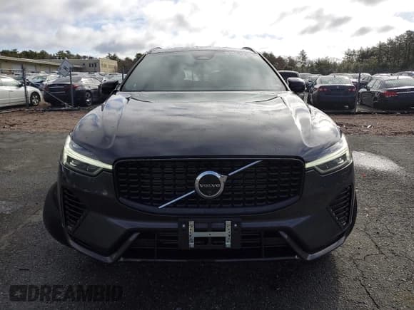 ✅ 2024 Volvo XC60 Plus Dark Theme • VIN: YV4H60DLXR1849191 • Lot: 50136745. Listed on Copart with 12,752 mi. Free auction sales archive from the USA and detailed vehicle history report at DreamBid. Image 5.