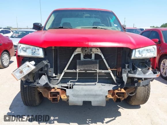 ✅ 2003 Chevrolet Silverado 2500HD LS • VIN: 1GCHC29U93E346552 • Lot: 43176633. Listed on IAAI with 321,668 mi. Free auction sales archive from the USA and detailed vehicle history report at DreamBid. Image 6.