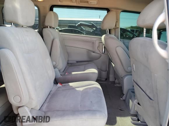 ✅ 2016 Nissan Quest SV • VIN: JN8AE2KP1G9150060 • Lot: 71901305. Listed on Copart with 84,438 mi. Free auction sales archive from the USA and detailed vehicle history report at DreamBid. Image 11.