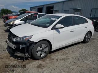 ✅ 2021 Hyundai Ioniq Blue • VIN: KMHC65LC0MU258026 • Lot: 65242245. Wystawiony na Copart z przebiegiem 73 808 mil. Bezpłatny archiwum sprzedaży aukcyjnych z USA i szczegółowy raport historii pojazdu na DreamBid. Zdjęcie 1.