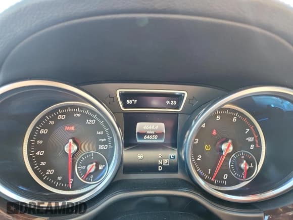 ✅ 2018 Mercedes-Benz GL 450 • VIN: 4JGDF6EE1JA997248 • Лот: 86679735. Опубликован ранее на Copart с пробегом 64 650 миль. Бесплатный доступ к архиву аукционных продаж из США и подробный отчёт об истории автомобиля на DreamBid. Изображение 9.