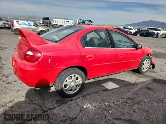 2005 Dodge Neon SXT z VIN 1B3ES56C85D129135, wystawiony jako Copart lot #59115175 z przebiegiem 148 140 mil mil oraz Szkoda całkowita • Salvage title. Historia ofert i sprzedaży dostępna na DreamBid. Obrazek 3.