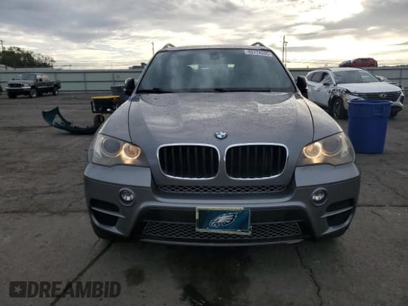✅ 2011 BMW X5 35i • VIN: 5UXZV4C58BL415395 • Лот: 80774595. Опубликован ранее на Copart с пробегом 126 550 миль. Бесплатный доступ к архиву аукционных продаж из США и подробный отчёт об истории автомобиля на DreamBid. Изображение 5.