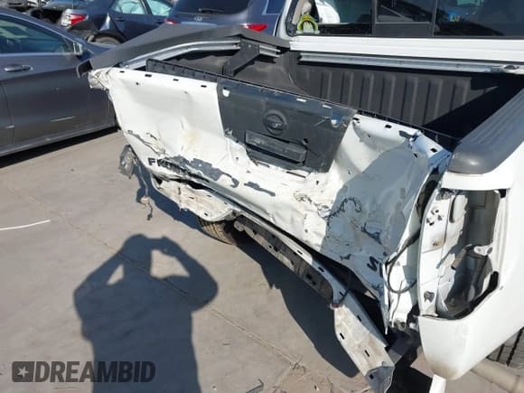 ✅ 2021 Nissan Frontier SV • VIN: 1N6ED0EB8MN717952 • Lot: 41995406. Wystawiony na IAAI z przebiegiem 67 048 mil. Bezpłatny archiwum sprzedaży aukcyjnych z USA i szczegółowy raport historii pojazdu na DreamBid. Zdjęcie 6.