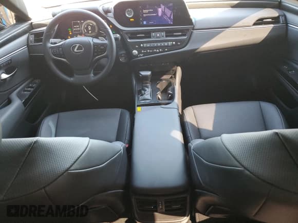 ✅ 2025 Lexus ES 300h • VIN: 58ADA1C13SU061688 • Lot: 64428915. Listed on Copart with 8,749 mi. Free auction sales archive from the USA and detailed vehicle history report at DreamBid. Image 8.