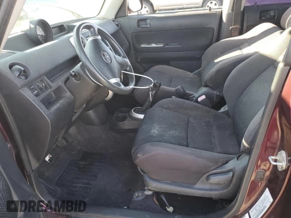 ✅ 2004 Scion xB • VIN: JTLKT334440135511 • Лот: 80366905. Опубликован ранее на Copart с пробегом 175 599 миль. Бесплатный доступ к архиву аукционных продаж из США и подробный отчёт об истории автомобиля на DreamBid. Изображение 7.