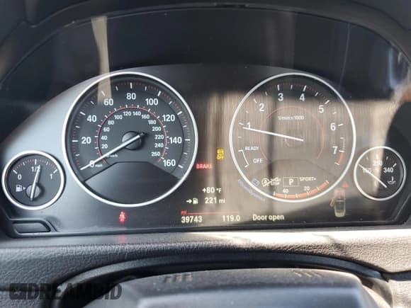 ✅ 2016 BMW 4 Series 428i xDrive • VIN: WBA3T1C50GP821938 • Lot: 71829855. Listed on Copart with 39,743 mi. Free auction sales archive from the USA and detailed vehicle history report at DreamBid. Image 9.