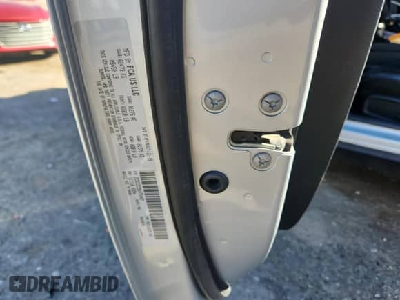 2019 Dodge Challenger SRT Hellcat с VIN 2C3CDZC99KH759457, выставлен на аукционе Copart как лот 87033995 с пробегом 33 883 миль миль и Списание • Salvage title. История ставок и продаж доступна на DreamBid. Изображение 12.