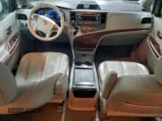 ✅ 2011 Toyota Sienna XLE • VIN: 5TDYK3DC0BS132730 • Lot: 90822675. Listed on Copart with 164,726 mi. Free auction sales archive from the USA and detailed vehicle history report at DreamBid. Image 8.