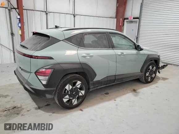 2024 Hyundai Kona SEL with VIN KM8HB3AB9RU131041, listed as a Copart auction lot 44069045 with 12,885 mi miles and Clean title. Bid and sale history available at DreamBid. Image 3.