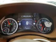 ✅ 2019 Ram 3500 • VIN: 3C63R3JJXKG575871 • Lot: 87378114. Wystawiony na Copart z przebiegiem 54 473 mil. Bezpłatny archiwum sprzedaży aukcyjnych z USA i szczegółowy raport historii pojazdu na DreamBid. Zdjęcie 9.