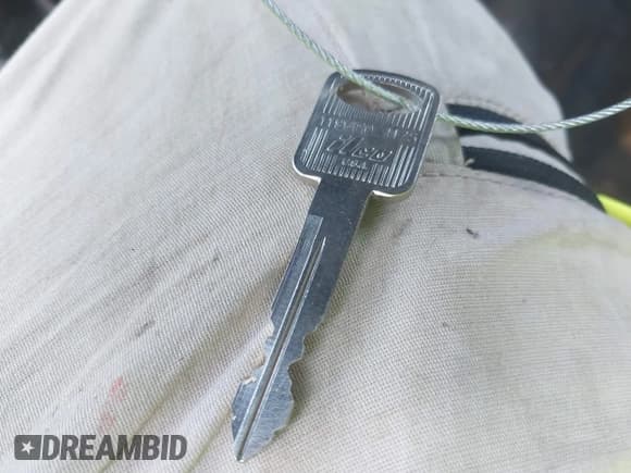 ✅ 2000 Ford F-250 XL • VIN: 1FTNF20L8YEA35197 • Lot: 42503940. Listed on IAAI with 265,922 mi. Free auction sales archive from the USA and detailed vehicle history report at DreamBid. Image 11.