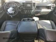 ✅ 2019 Ram 2500 Tradesman • VIN: 3C6UR5HL2KG576827 • Lot: 60539295. Wystawiony na Copart z przebiegiem 69 120 mil. Bezpłatny archiwum sprzedaży aukcyjnych z USA i szczegółowy raport historii pojazdu na DreamBid. Zdjęcie 8.