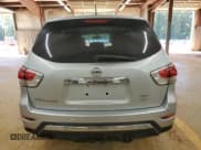 ✅ 2013 Nissan Pathfinder SL • VIN: 5N1AR2MM4DC636181 • Lot: 82227125. Listed on Copart with 197,269 mi. Free auction sales archive from the USA and detailed vehicle history report at DreamBid. Image 6.