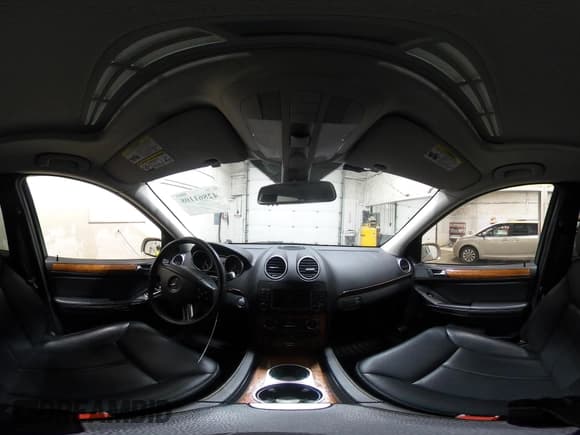 ✅ 2008 Mercedes-Benz GL 450 • VIN: 4JGBF71E38A390751 • Lot: 42861108. Listed on IAAI with 85,186 mi. Free auction sales archive from the USA and detailed vehicle history report at DreamBid. Image 18.