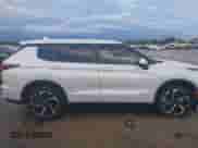 2024 Mitsubishi Outlander SE z VIN JA4J3VA81RZ009113, wystawiony jako IAAI lot #43244317 z przebiegiem 99 284 mil mil oraz . Historia ofert i sprzedaży dostępna na DreamBid. Obrazek 13.