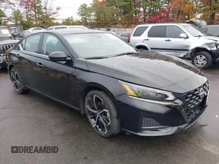 ✅ 2023 Nissan Altima SR • VIN: 1N4BL4CV9PN375547 • Lot: 43634375. Listed on IAAI with 31,015 mi. Free auction sales archive from the USA and detailed vehicle history report at DreamBid. Image 1.