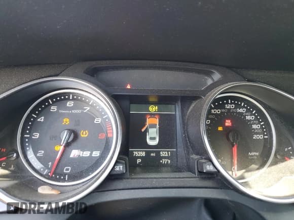 ✅ 2013 Audi RS 5 • VIN: WUAC6AFH7DN900730 • Lot: 54389665. Listed on Copart with 75,358 mi. Free auction sales archive from the USA and detailed vehicle history report at DreamBid. Image 9.