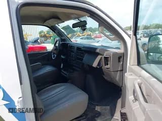 ✅ 2023 Chevrolet Express Cargo • VIN: 1GCWGAFP3P1254743 • Лот: 42841035. Опубликован ранее на IAAI с пробегом 25 017 миль. Бесплатный доступ к архиву аукционных продаж из США и подробный отчёт об истории автомобиля на DreamBid. Изображение 5.