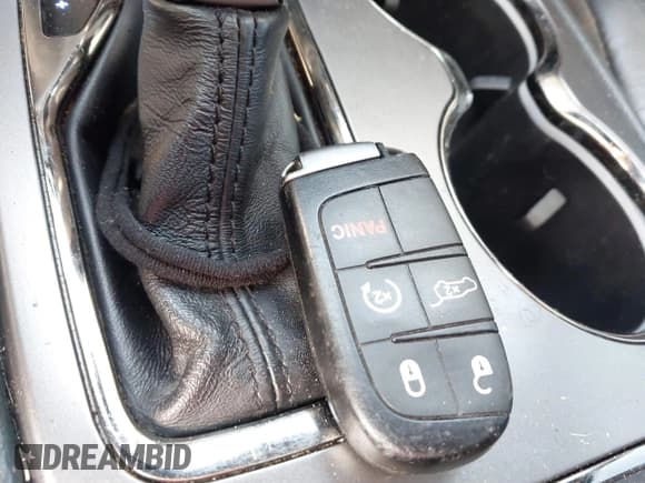 ✅ 2020 Jeep Grand Cherokee Limited • VIN: 1C4RJFBG8LC291819 • Лот: 41508397. Опубликован ранее на IAAI с пробегом 80 323 миль. Бесплатный доступ к архиву аукционных продаж из США и подробный отчёт об истории автомобиля на DreamBid. Изображение 11.