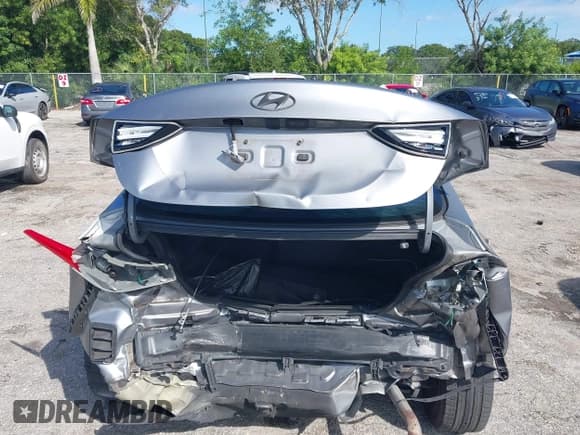 ✅ 2013 Hyundai Elantra GLS • VIN: KMHDH4AE3DU583332 • Lot: 43555990. Listed on IAAI with 155,431 mi. Free auction sales archive from the USA and detailed vehicle history report at DreamBid. Image 17.