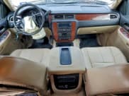 ✅ 2007 Chevrolet Suburban LT • VIN: 1GNFC16J07R224910 • Lot: 93920855. Listed on Copart with 161,996 mi. Free auction sales archive from the USA and detailed vehicle history report at DreamBid. Image 8.