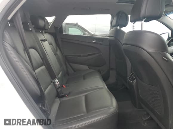 ✅ 2017 Hyundai Tucson SE • VIN: KM8J3CA44HU264076 • Лот: 85536845. Опубликован ранее на Copart с пробегом 200 834 миль. Бесплатный доступ к архиву аукционных продаж из США и подробный отчёт об истории автомобиля на DreamBid. Изображение 11.